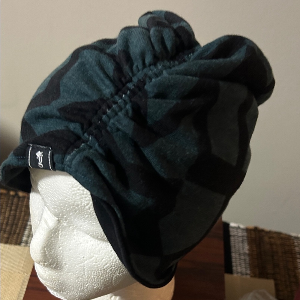 Stylish Black and Green Women's Headwrap